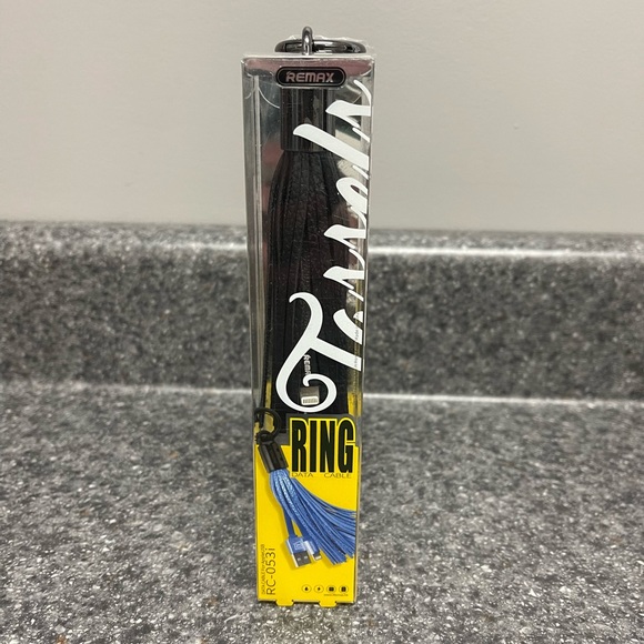 Remax NEW Black Apple Usb Cord Tassle Ring Data Cable Keychain - Picture 1 of 3